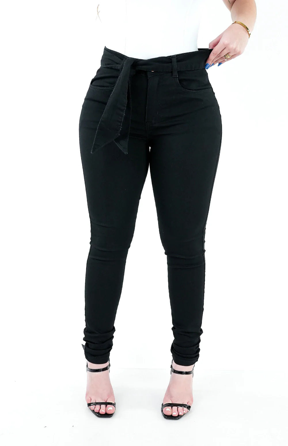 CALÇA JEANS FEMININA - FLARE COM CINTO FAIXA REMOVÍVEL