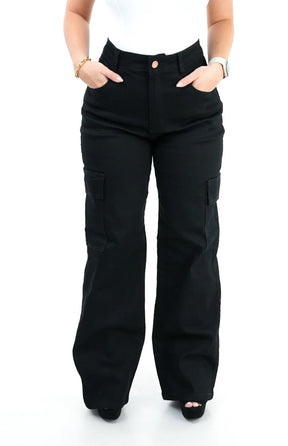 CALÇA JEANS FEMININA - WIDE LEG CARGO PRETA
